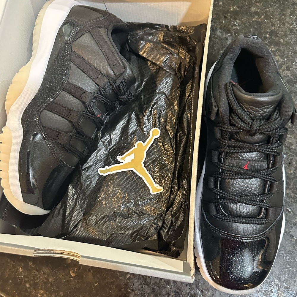 Air Jordan 11 RetroLow size 7 Y which converts to a women’s size 9